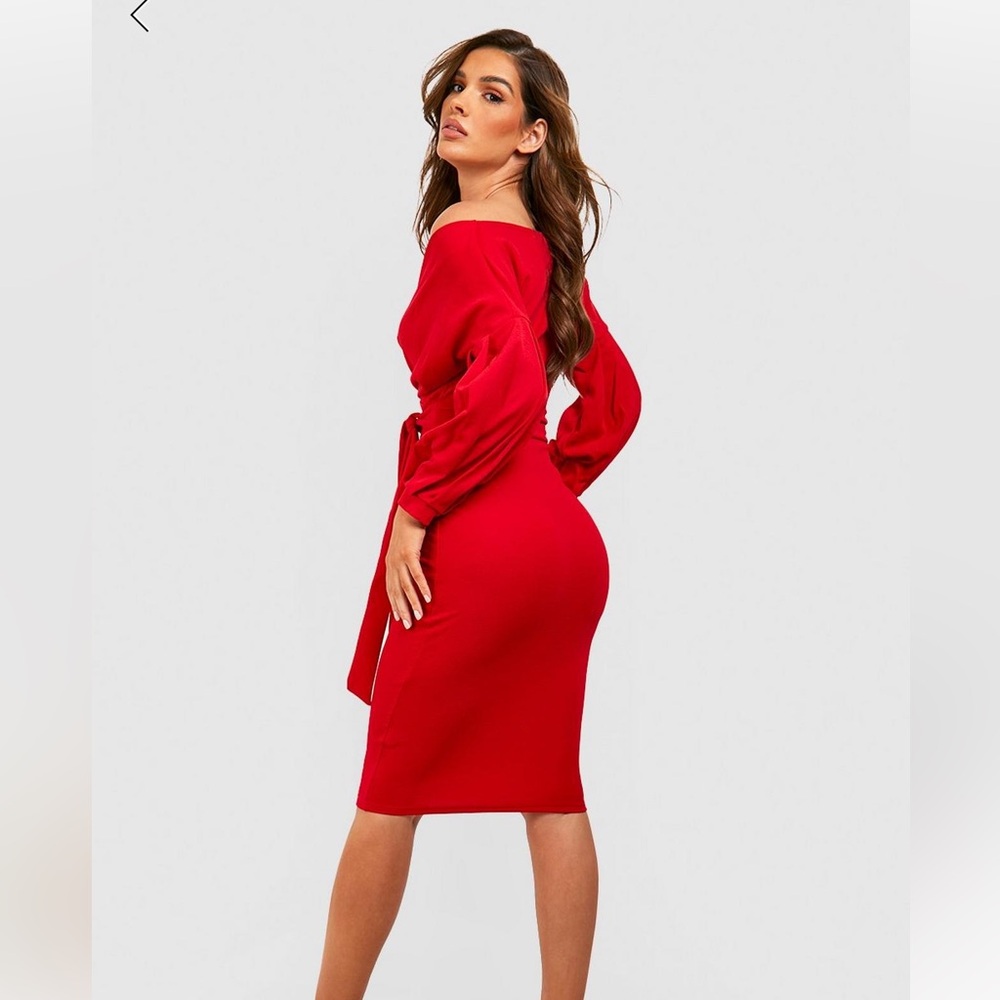 Boohoo Red MIDI Dress